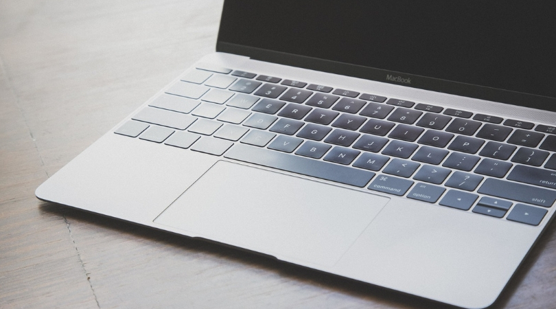 新しいMacBookの大きくなったトラックパッド